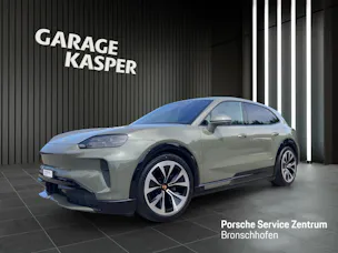 PORSCHE Cayenne Electric Basis