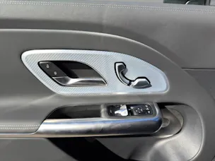 MERCEDES-BENZ GLB 220 4matic