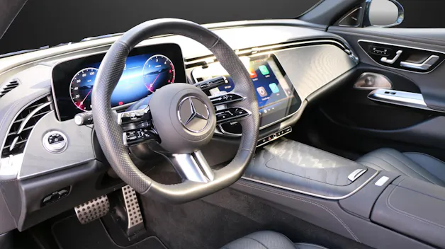 MERCEDES-BENZ E 220 d 4Matic AMG Line