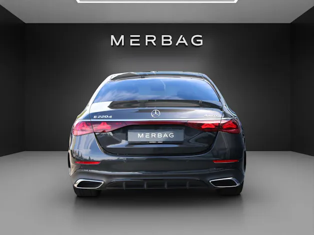 MERCEDES-BENZ E 220 d 4Matic AMG Line