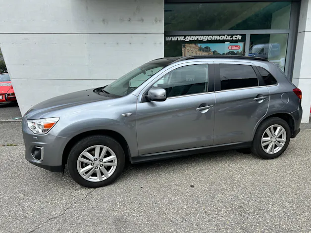 Mitsubishi ASX 2.2 DID Navigator 4WD Automatic