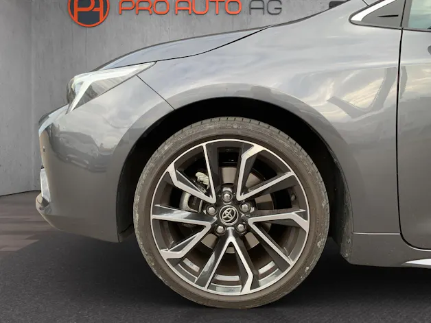 Toyota Corolla 2.0 HSD Premiumt e- CVT