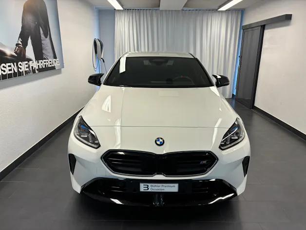 BMW M235
