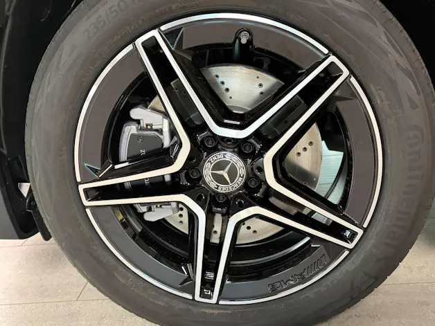 MERCEDES-BENZ GLA 250 4Matic 8G-DCT Swiss Star