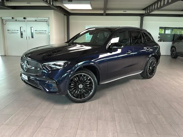 MERCEDES-BENZ GLC 300 AMG Line 4Matic 9G-Tronic