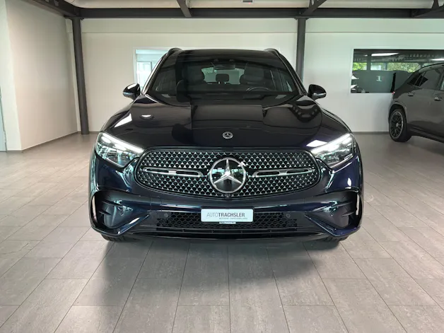 MERCEDES-BENZ GLC 300 AMG Line 4Matic 9G-Tronic