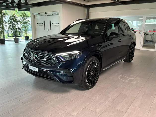 MERCEDES-BENZ GLC 300 AMG Line 4Matic 9G-Tronic