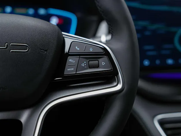 BYD Seal U DM-i Design AWD *SOFORT Verfügbar*Werksgarantie*Lenkradheizung*Sitzbelüftung*360° Kamera*