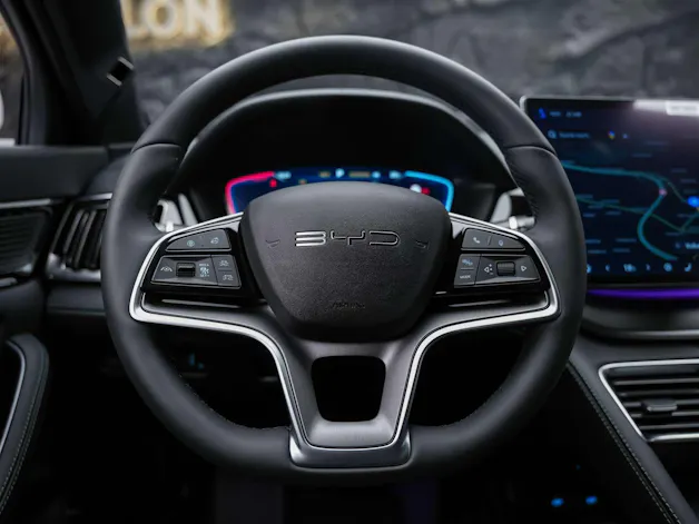 BYD Seal U DM-i Design AWD *SOFORT Verfügbar*Werksgarantie*Lenkradheizung*Sitzbelüftung*360° Kamera*