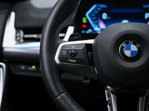 BMW X2 xDrive 20d M Sport *Werksgarantie*20" Felgen*AHK*