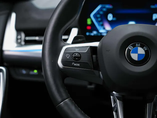 BMW X2 xDrive 20d M Sport *Werksgarantie*20" Felgen*AHK*