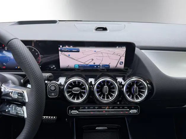 MERCEDES-BENZ GLA 250 4Matic 8G-DCT Swiss Star