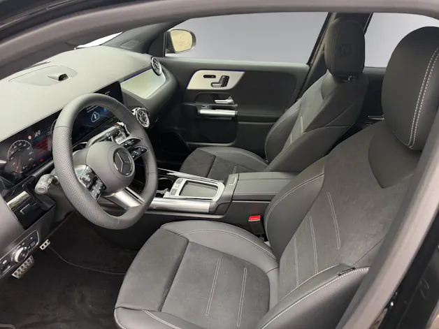 MERCEDES-BENZ GLA 250 4Matic 8G-DCT Swiss Star