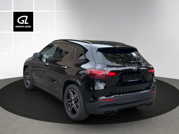 MERCEDES-BENZ GLA 250 4Matic 8G-DCT Swiss Star
