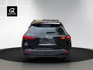 MERCEDES-BENZ GLA 250 4Matic 8G-DCT Swiss Star
