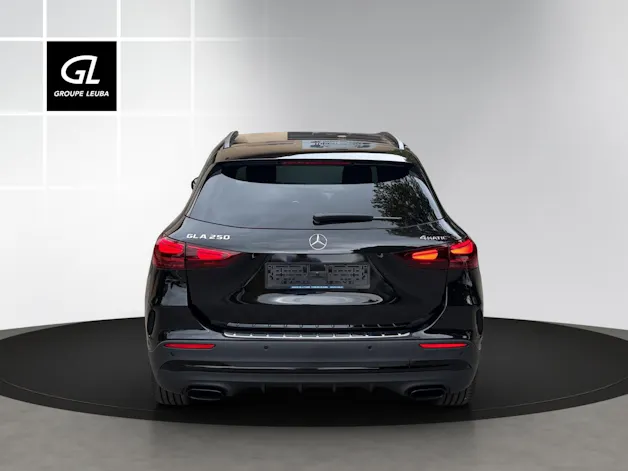 MERCEDES-BENZ GLA 250 4Matic 8G-DCT Swiss Star