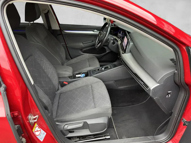 VW Golf 2.0 TDI Life DSG 4Motion