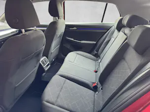 VW Golf 2.0 TDI Life DSG 4Motion
