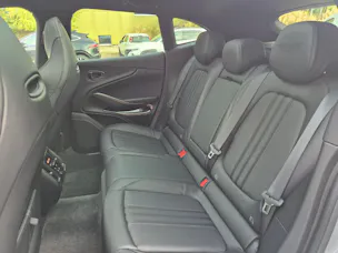 ASTON MARTIN DBX 4.0 V8