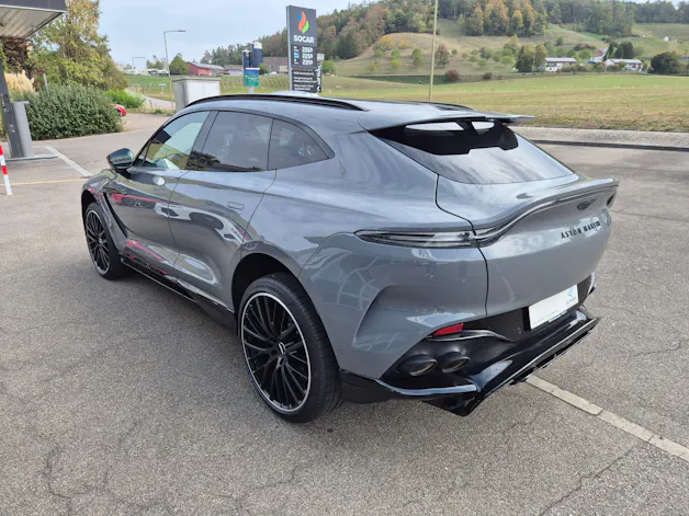ASTON MARTIN DBX 4.0 V8