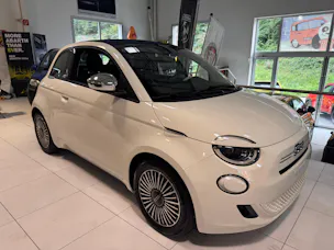 FIAT 500C 1.0 FireFly MHD Dolcevita