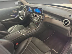 MERCEDES-BENZ GLC 300 AMG Line 4Matic 9G-Tronic
