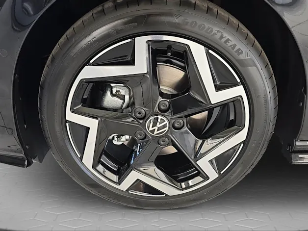 VW Golf 1.5 e TSI mHEV R-Line DSG