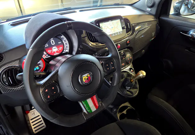 FIAT 595 Abarth 1.4 T-Jet 180 Competizione