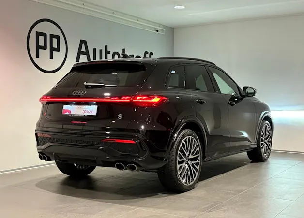 AUDI SQ5 TFSI quattro S-tronic