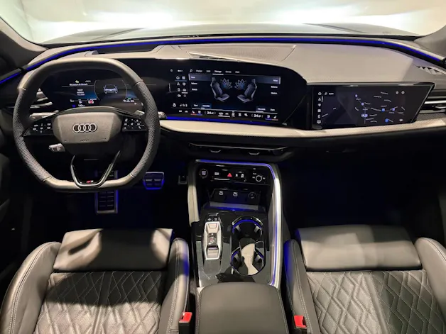 AUDI SQ5 TFSI quattro S-tronic