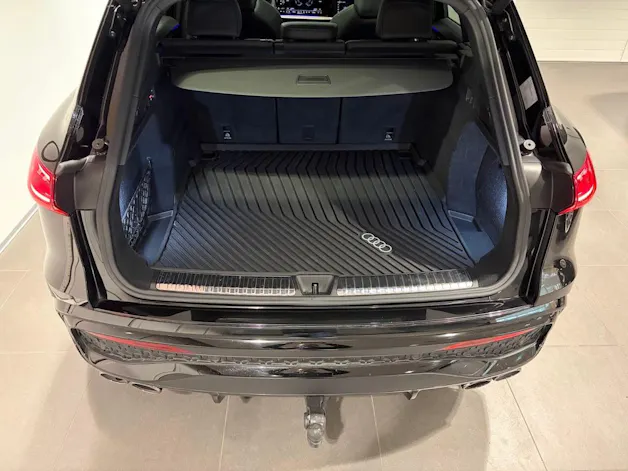 AUDI SQ5 TFSI quattro S-tronic