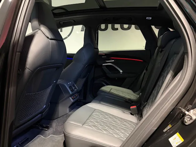 AUDI SQ5 TFSI quattro S-tronic