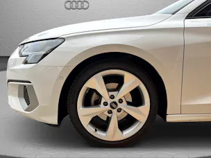 AUDI A3 Sportback 35 TFSI advanced Attraction S-tronic