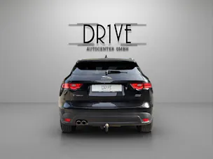 Jaguar F-Pace 2.0d Portfolio AWD Automatik *AHK*Rückfahrkamera*Sitz-/ Lenkradheizung uvm.*