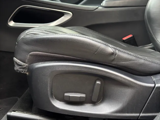 Jaguar F-Pace 2.0d Portfolio AWD Automatik *AHK*Rückfahrkamera*Sitz-/ Lenkradheizung uvm.*