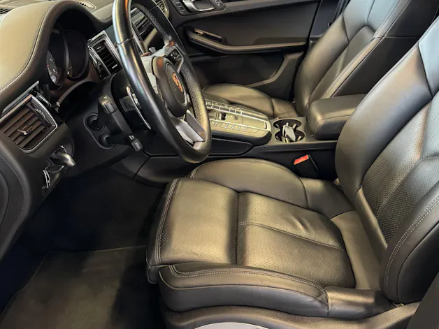 PORSCHE Macan S PDK | CH Swiss Package | Luftfederung | 21" | PDLS+ | PANORAMA | Memory | DAB+ |