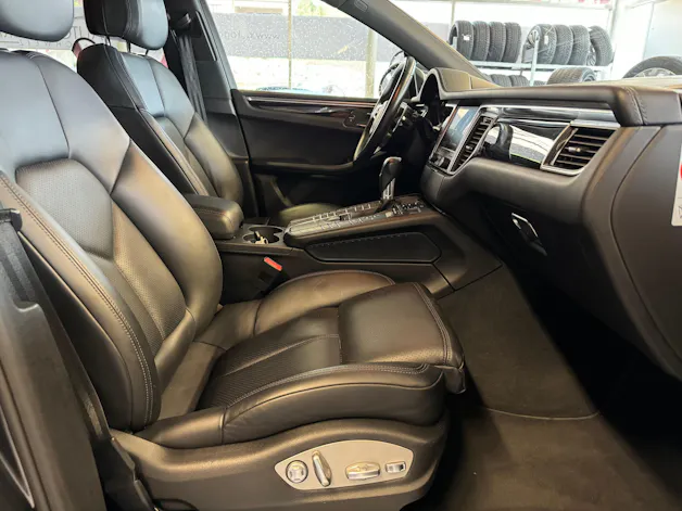 PORSCHE Macan S PDK | CH Swiss Package | Luftfederung | 21" | PDLS+ | PANORAMA | Memory | DAB+ |