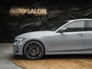BMW 330d xDrive Steptronic M Sport Pro *Facelift*Werksgarantie*Panorama*Head-Up*AHK*