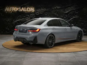 BMW 330d xDrive Steptronic M Sport Pro *Facelift*Werksgarantie*Panorama*Head-Up*AHK*