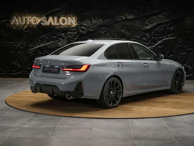 BMW 330d xDrive Steptronic M Sport Pro *Facelift*Werksgarantie*Panorama*Head-Up*AHK*