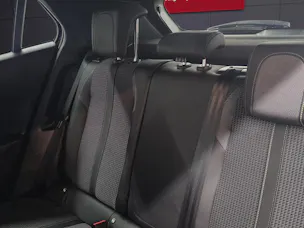PEUGEOT 2008 1.2 GT