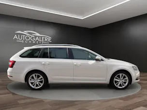 SKODA Octavia Combi 1.5 TSI Style DSG | Leichter Hagelschaden | SEHR GEPFLEGT | Windschutzscheibe Neu |