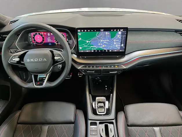 SKODA Octavia Combi 2.0 TSI DSG RS