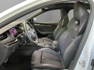 SKODA Octavia Combi 2.0 TSI DSG RS