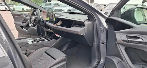AUDI A6 Avant e-tron quattro