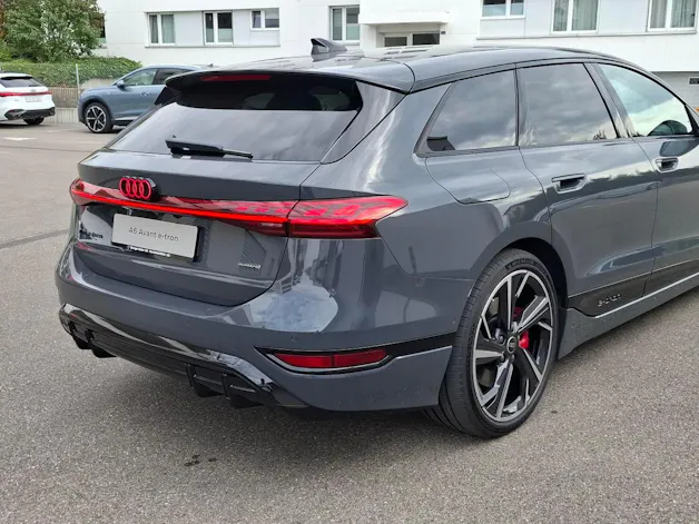 AUDI A6 Avant e-tron quattro