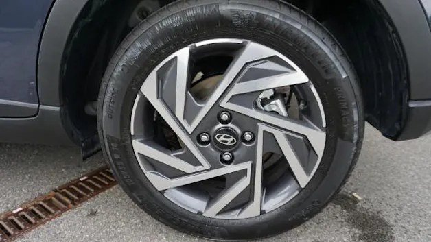 HYUNDAI Bayon 1.0 T-GDi AmpliaDCT