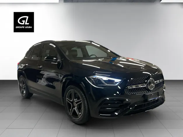 MERCEDES-BENZ GLA 200 Night Star 7G-DCT