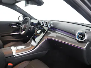 MERCEDES-BENZ C 220 d T 4 M Swiss Star