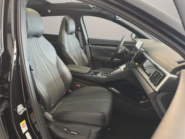 BYD Seal U DM-i Design AWD